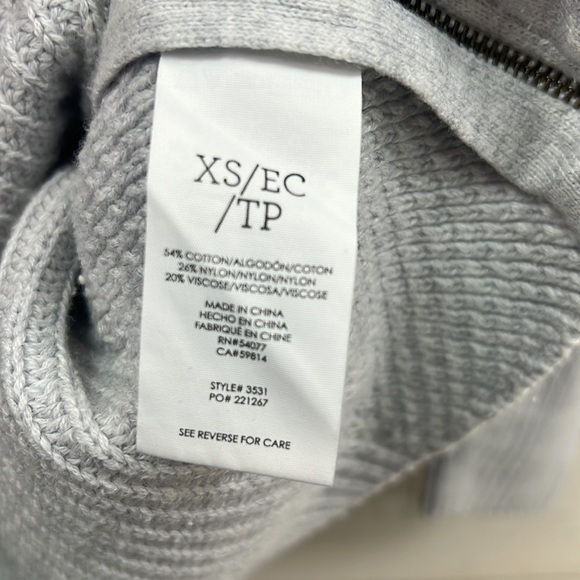 Cabi Gray Ribbed V-Neck Tunic Sweater XS - Picture 5 of 9